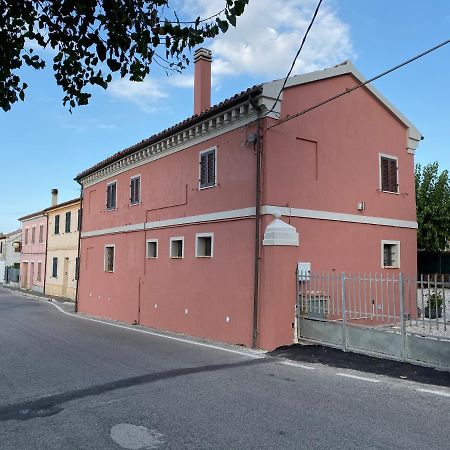 B&B La Grancia Chiaravalle Marche Kültér fotó